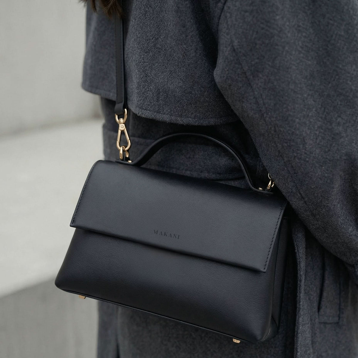NINA - BLACK