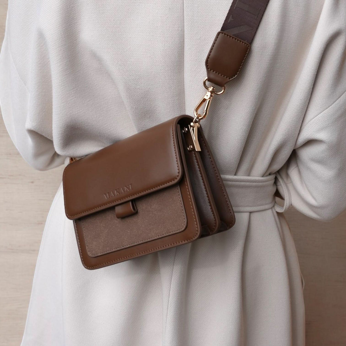 VERA - DARK BROWN
